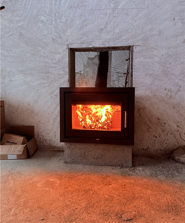 常州美的国宾府丹麦Morso 5660嵌入壁炉安装.jpg