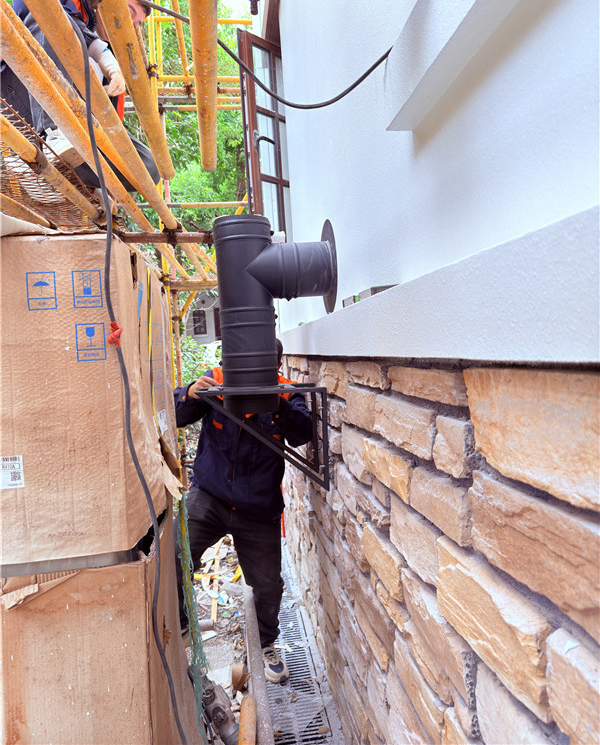 上海达安圣芭芭花园丹麦Aduro A15火炉安装.jpg