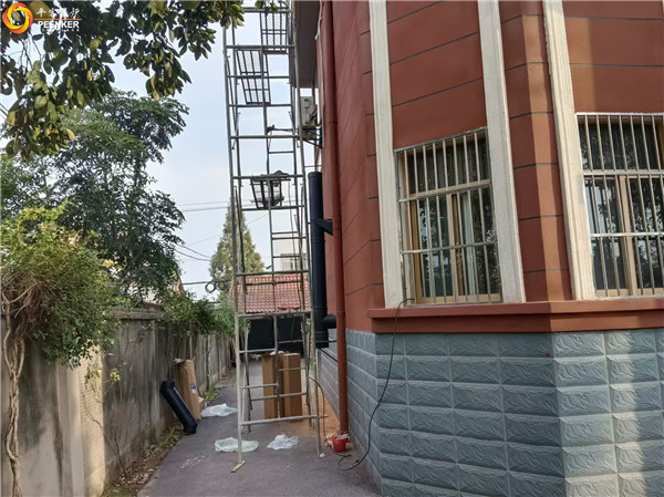 湖北枝江自建房丹麦Aduro A9.1独立火炉安装过程实拍.jpg