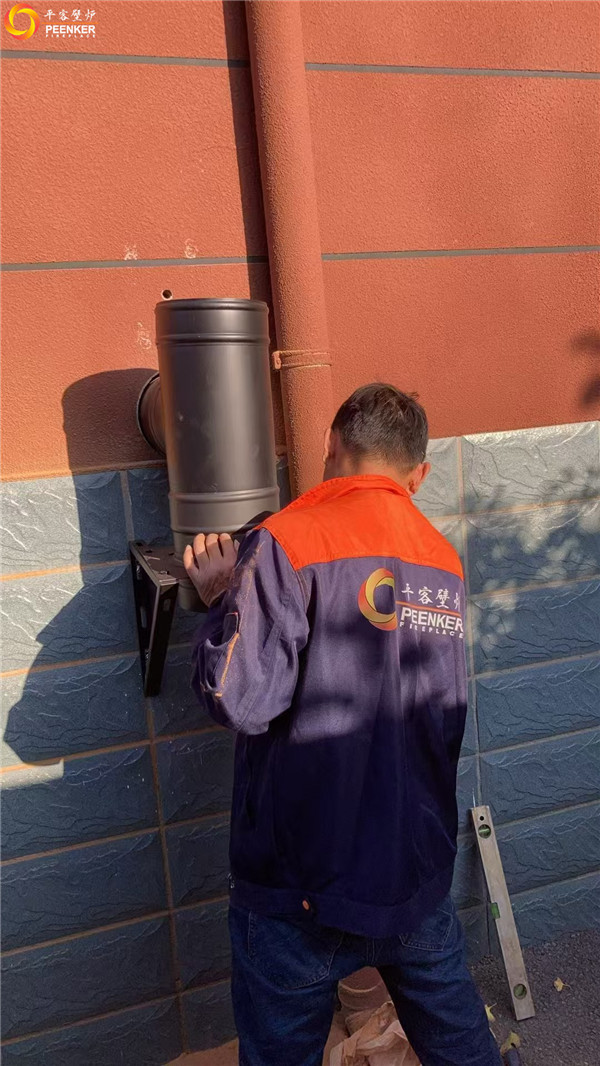 湖北枝江自建房丹麦Aduro A9.1独立火炉安装过程实拍.jpg