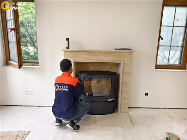 上海揽海国际高尔夫别墅丹麦Aduro A15壁炉安装.jpg