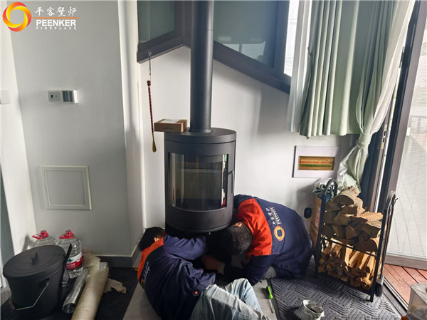 南京八卦洲别墅丹麦Morso 8643铸铁火炉安装.jpg