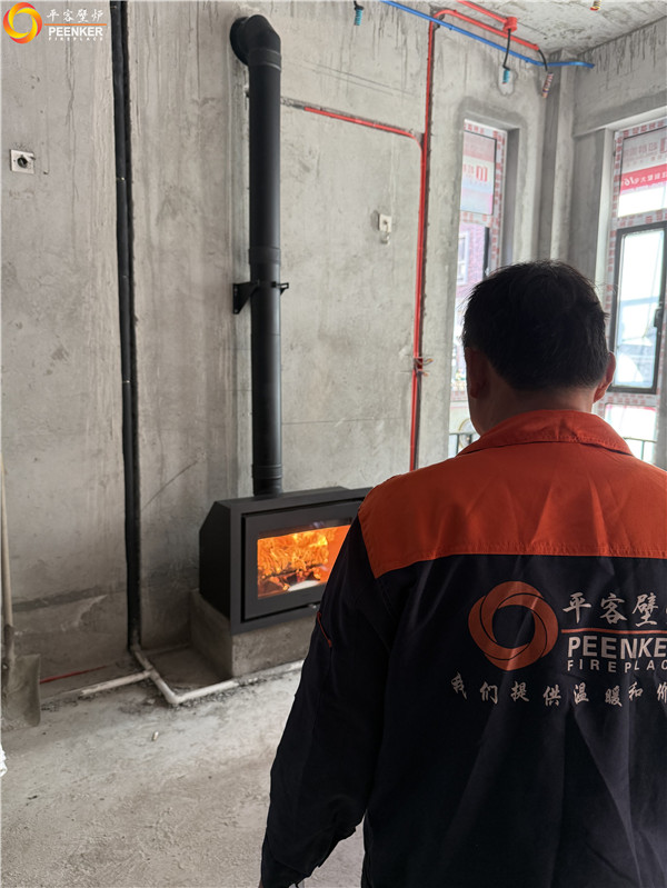 平客壁炉无锡万业观山泓郡丹麦Morso 5660壁炉安装.jpg