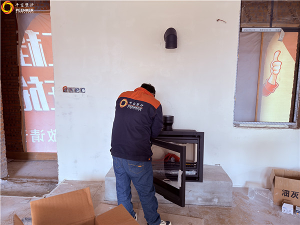 马鞍山别墅英国fireline PV85i嵌入式壁炉安装.jpg