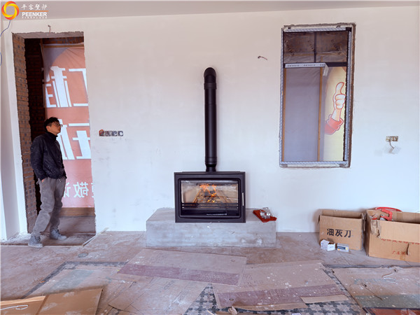 马鞍山别墅英国fireline PV85i嵌入式壁炉安装.jpg